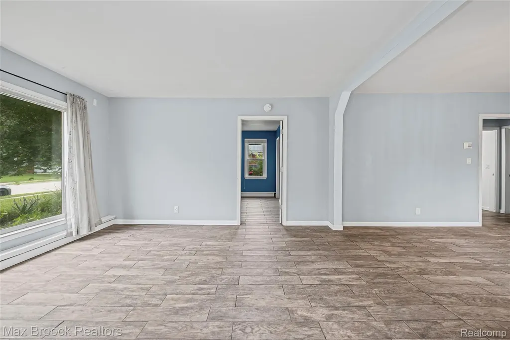 30066 Bock Street Garden City City MI 48135