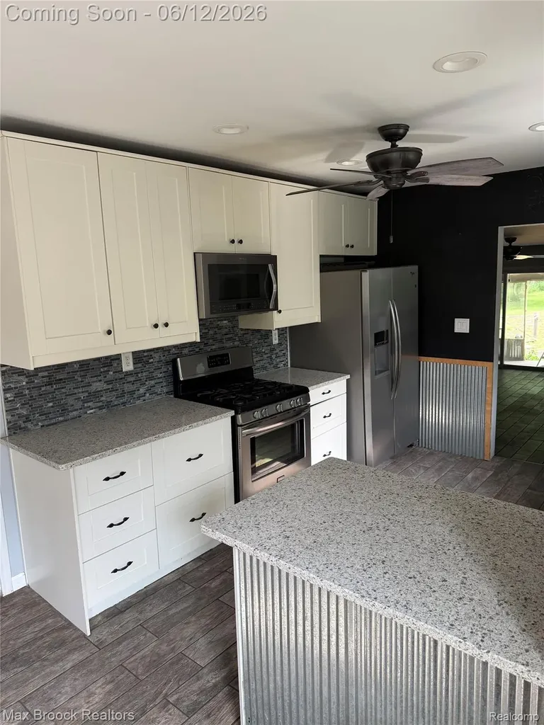 30066 Bock Street Garden City City MI 48135