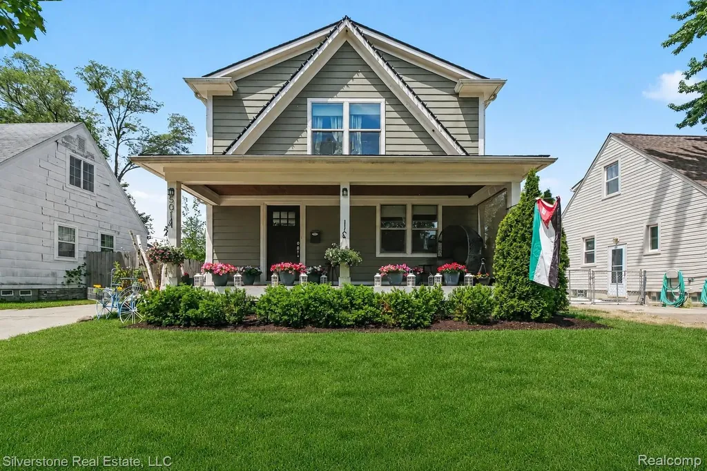 501 N Kenwood Avenue Royal Oak City MI 48067