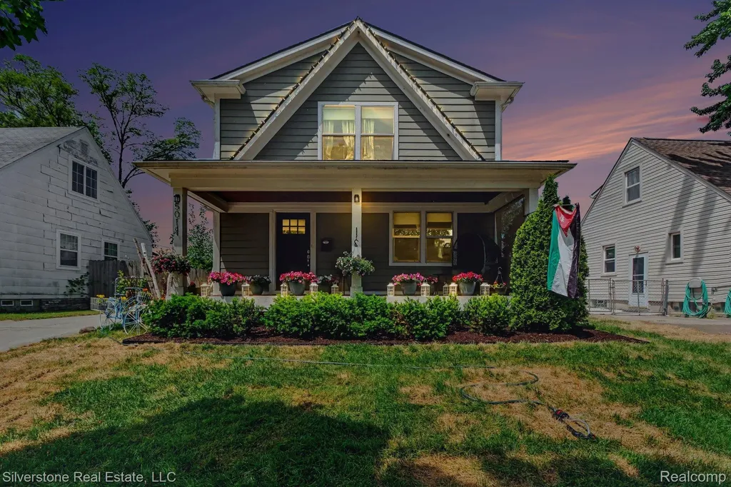 501 N Kenwood Avenue Royal Oak City MI 48067