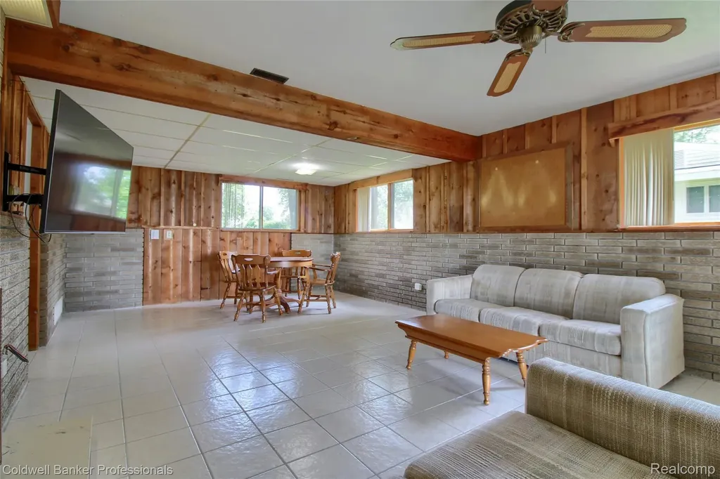 11770 Sunset Lane Van Buren Charter Township MI 48111
