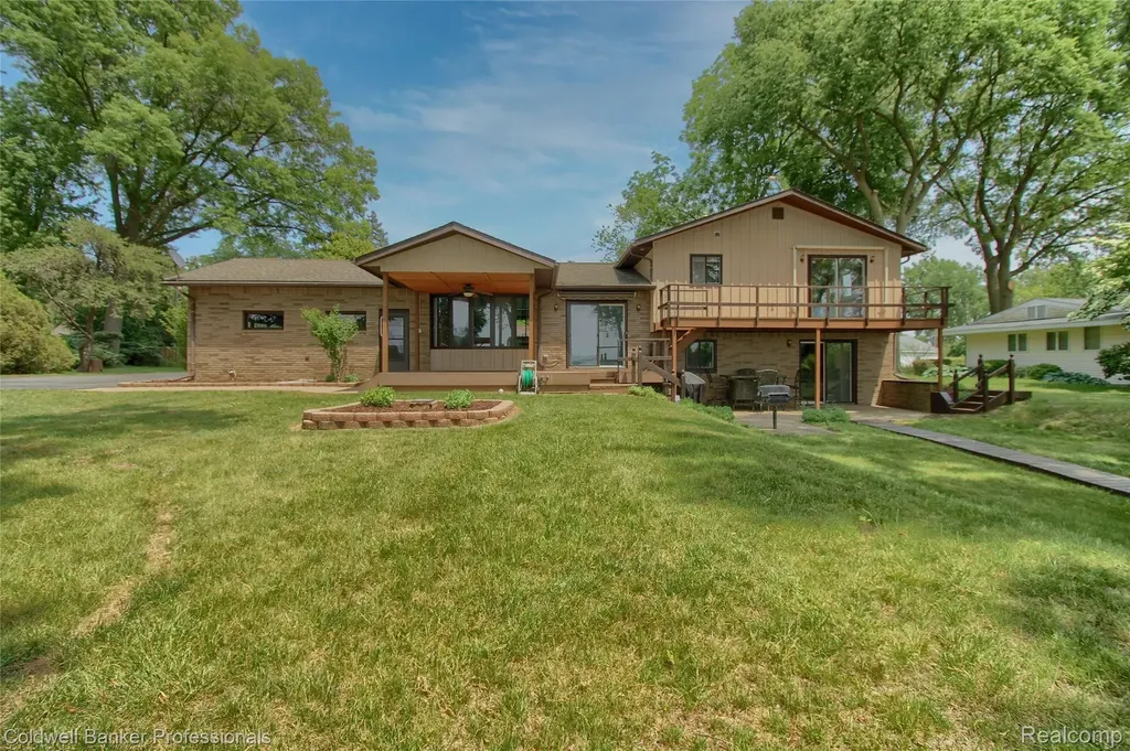 11770 Sunset Lane Van Buren Charter Township MI 48111