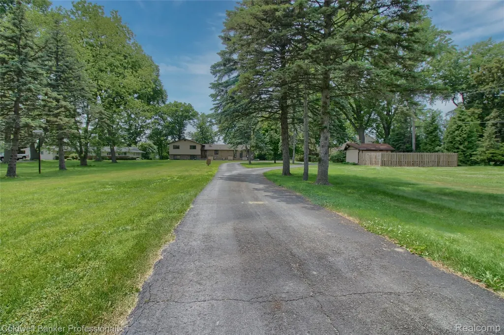 11770 Sunset Lane Van Buren Charter Township MI 48111