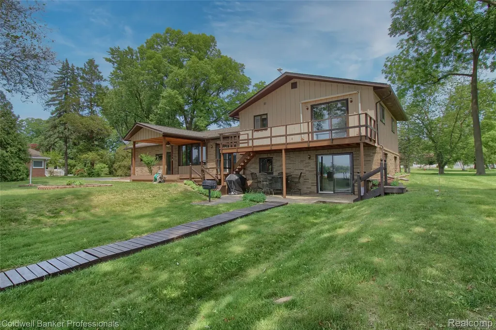 11770 Sunset Lane Van Buren Charter Township MI 48111