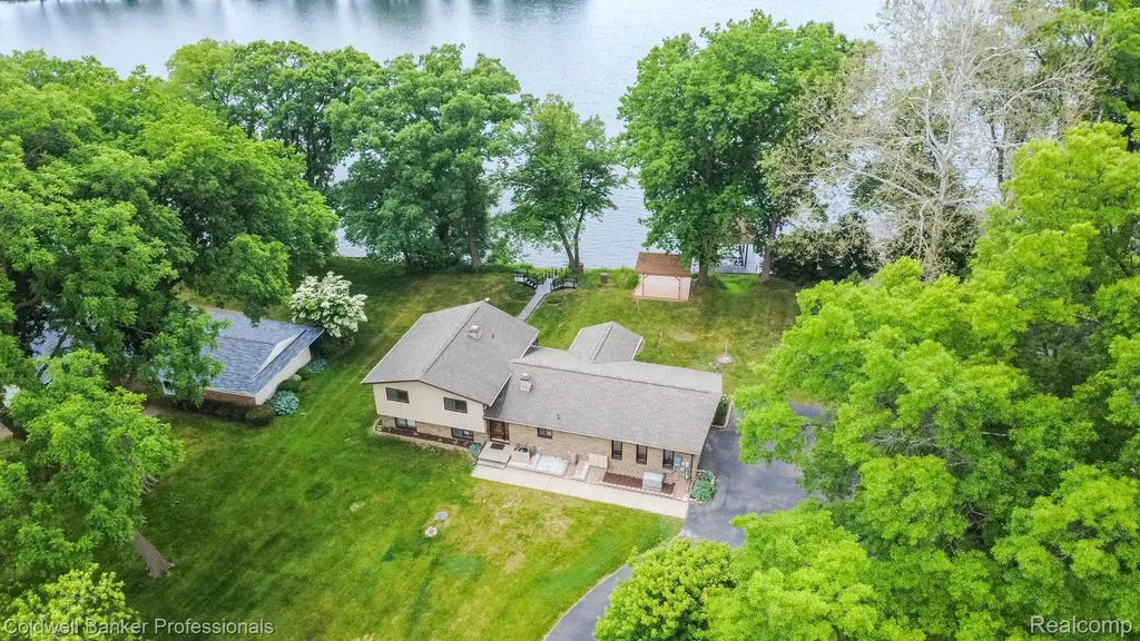 11770 Sunset Lane Van Buren Charter Township MI 48111