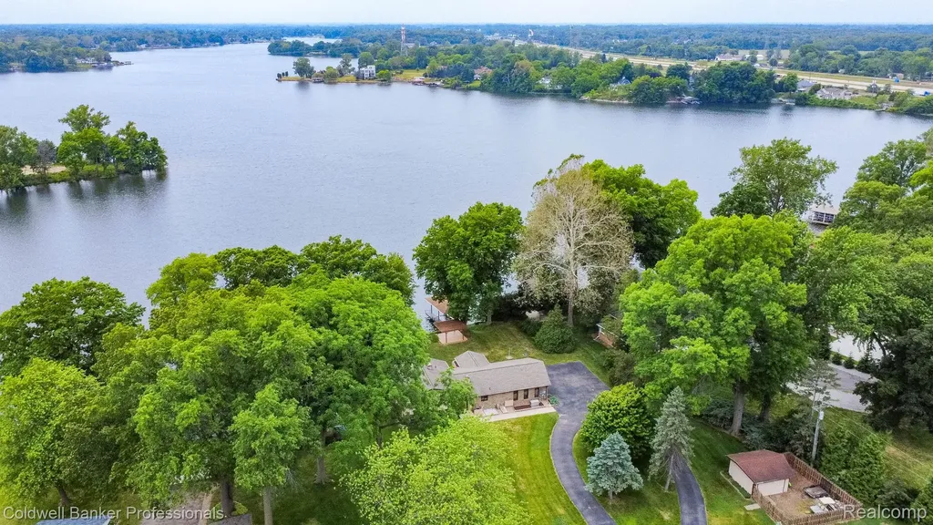 11770 Sunset Lane Van Buren Charter Township MI 48111