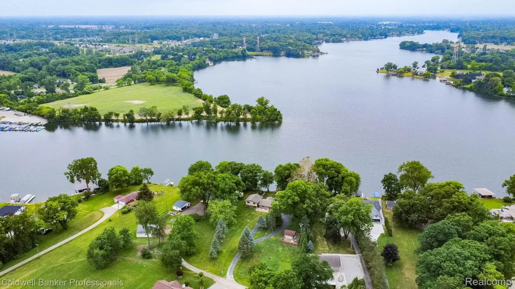 11770 Sunset Lane Van Buren Charter Township MI 48111