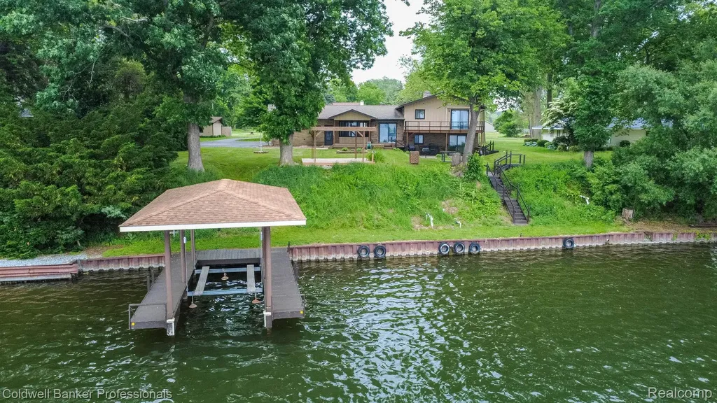 11770 Sunset Lane Van Buren Charter Township MI 48111