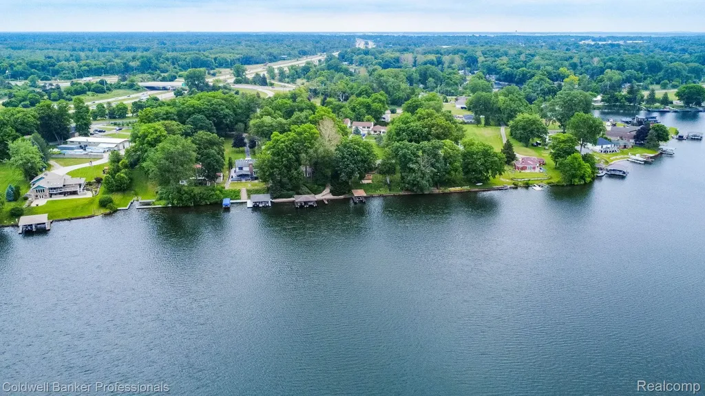 11770 Sunset Lane Van Buren Charter Township MI 48111
