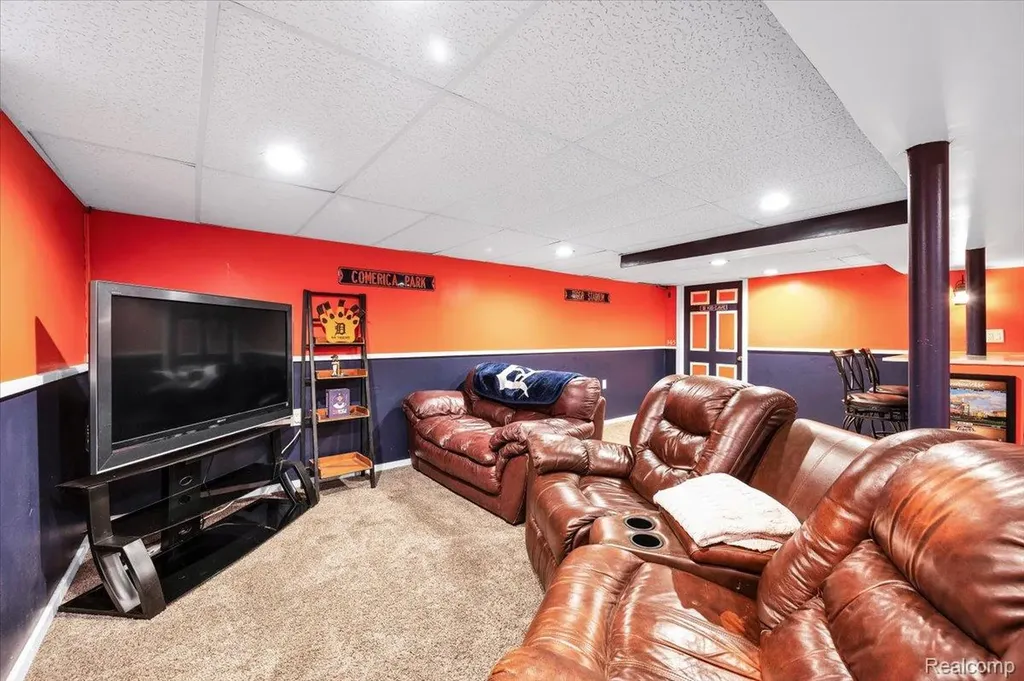 28048 Bohn Street Roseville City MI 48066
