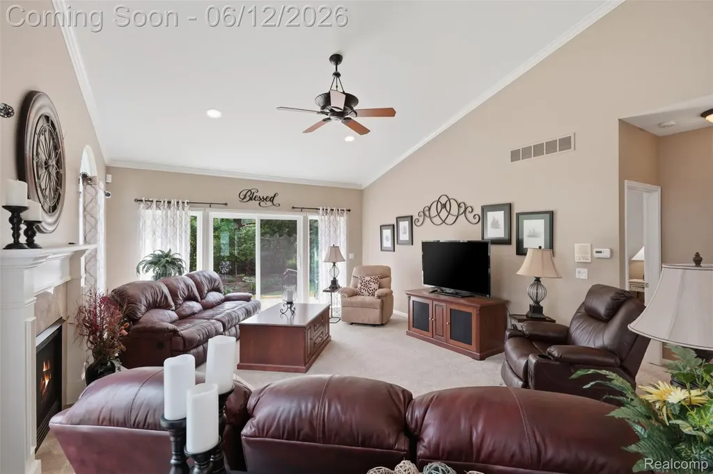 470 Delmar Court Highland Charter Township MI 48357