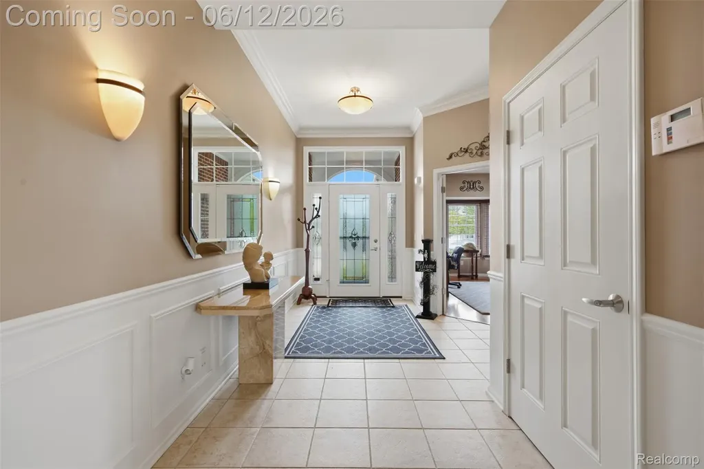470 Delmar Court Highland Charter Township MI 48357