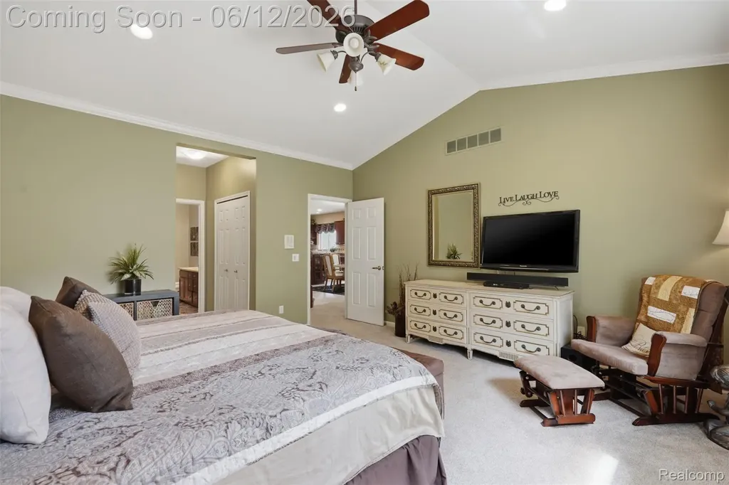 470 Delmar Court Highland Charter Township MI 48357
