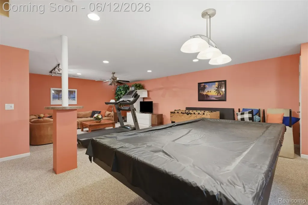470 Delmar Court Highland Charter Township MI 48357