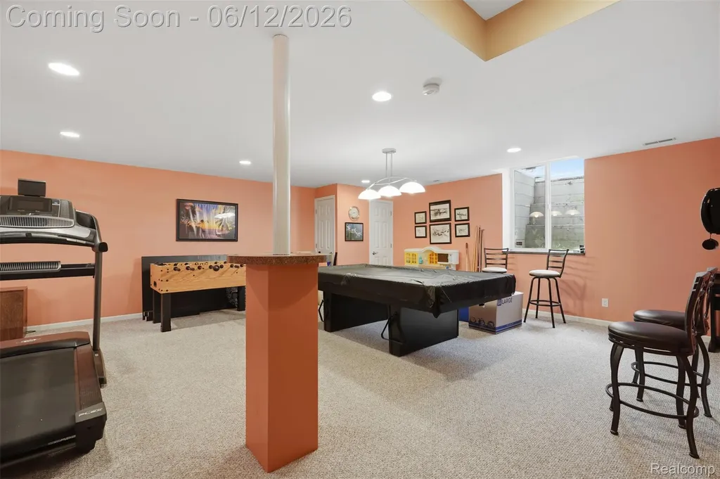 470 Delmar Court Highland Charter Township MI 48357