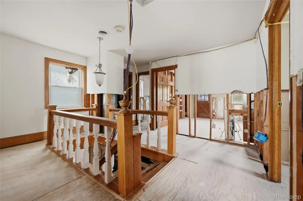 5557 Pointe Dr. Drive East China Township MI 48054
