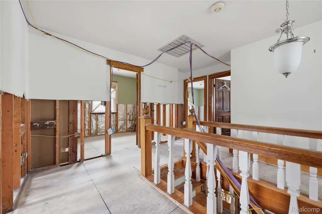 5557 Pointe Dr. Drive East China Township MI 48054