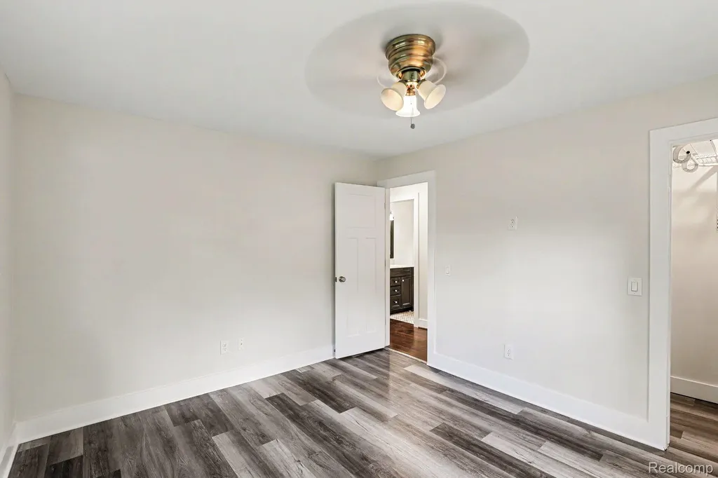 9315 Hillcrest Road Springfield Charter Township MI 48348