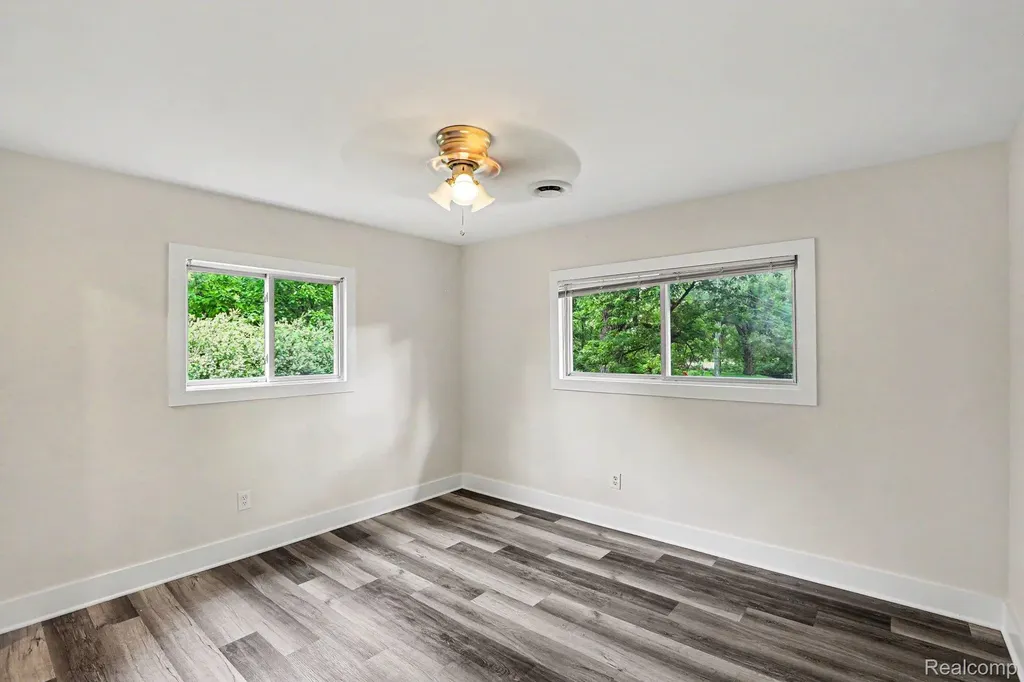 9315 Hillcrest Road Springfield Charter Township MI 48348