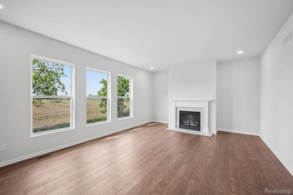 27137 Silo Drive Saline City MI 48176