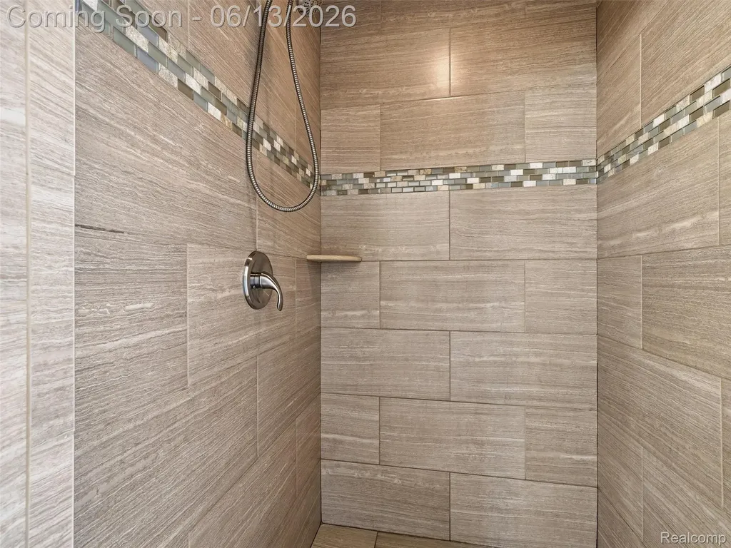 2622 Bembridge Road Royal Oak City MI 48073