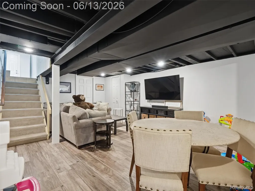 2622 Bembridge Road Royal Oak City MI 48073