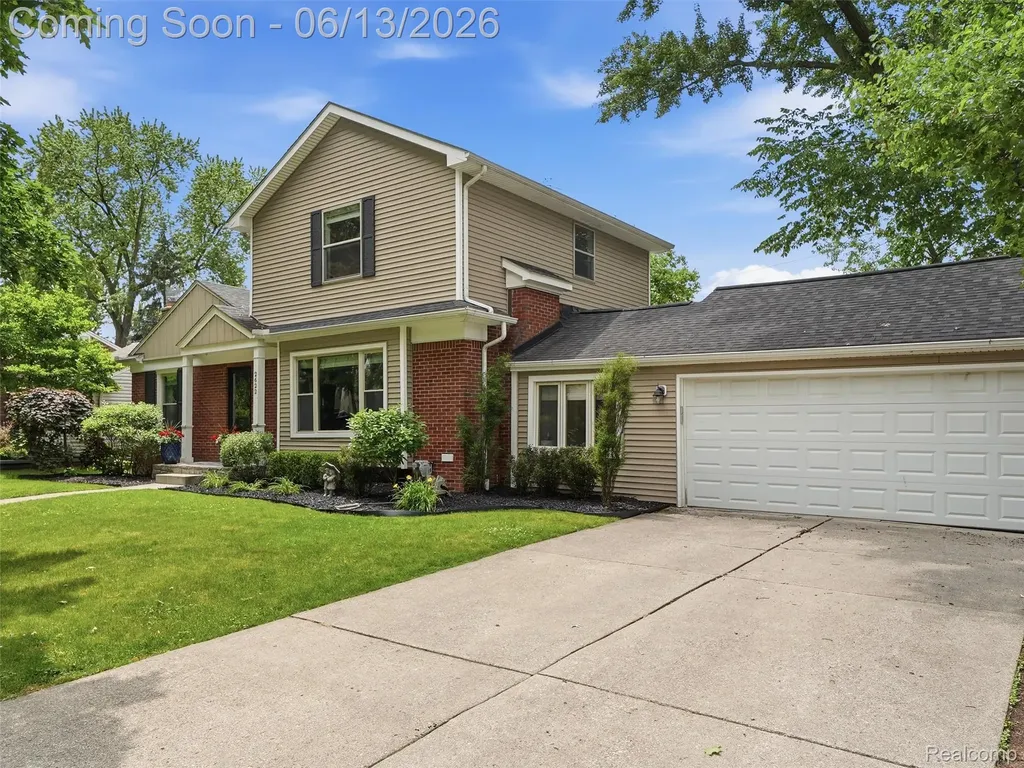 2622 Bembridge Road Royal Oak City MI 48073