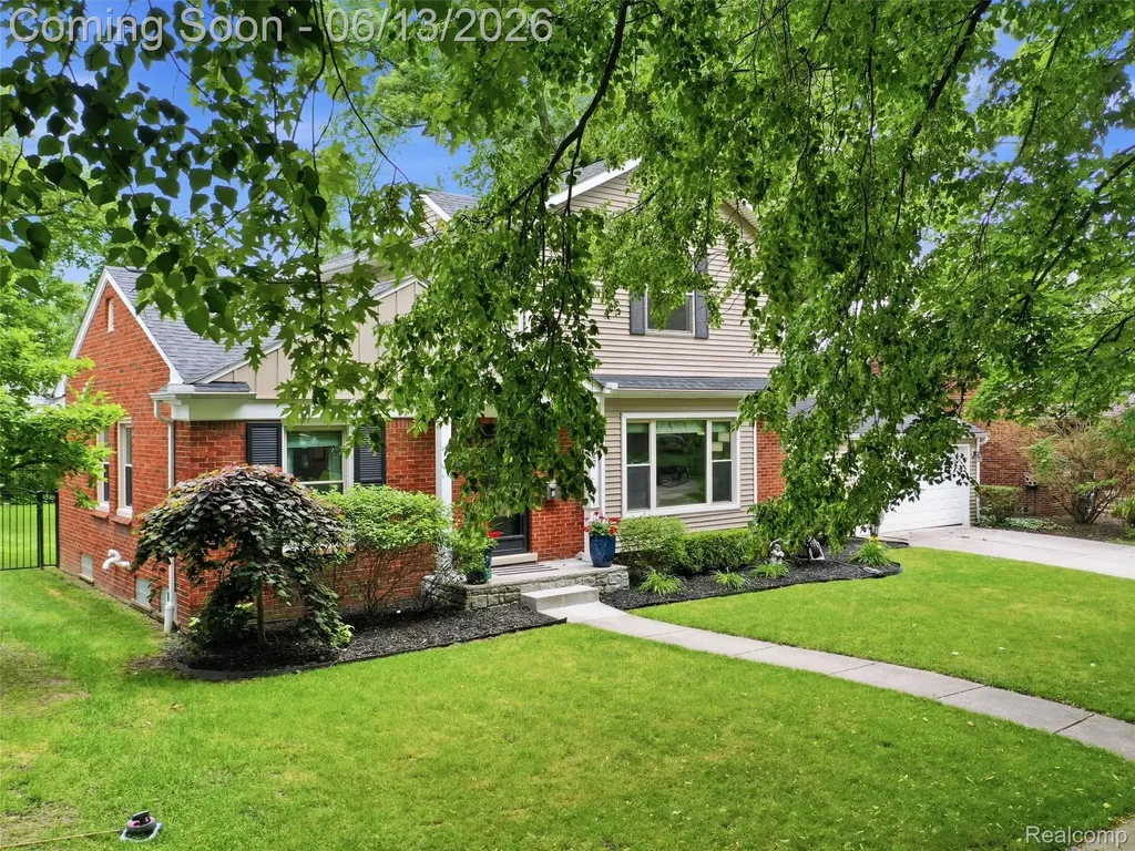 2622 Bembridge Road Royal Oak City MI 48073
