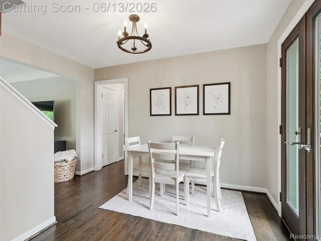 2622 Bembridge Road Royal Oak City MI 48073