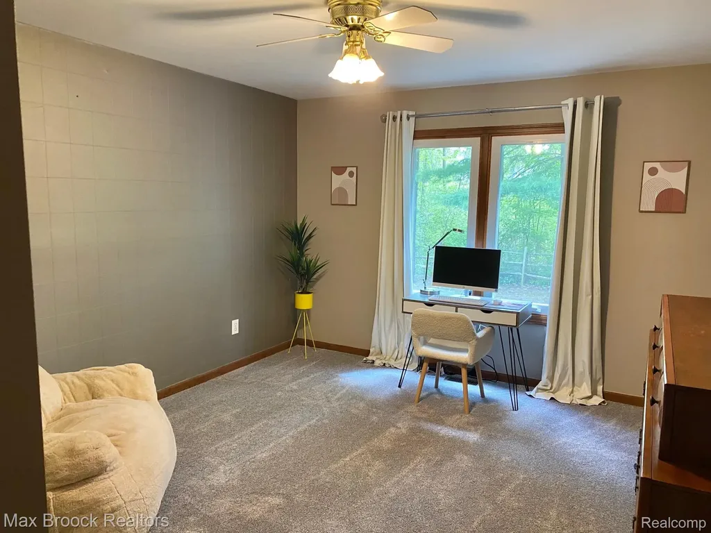 16226 Pine Ridge Drive Fraser City MI 48026