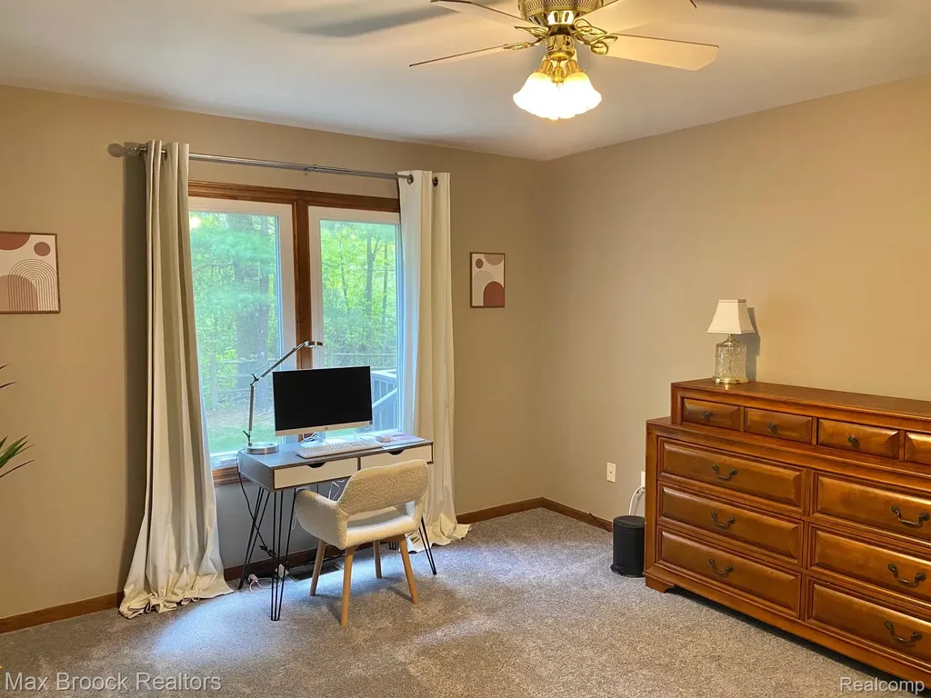 16226 Pine Ridge Drive Fraser City MI 48026