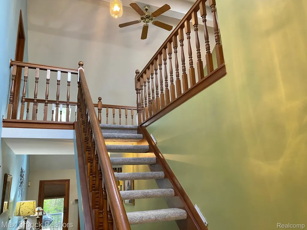 16226 Pine Ridge Drive Fraser City MI 48026