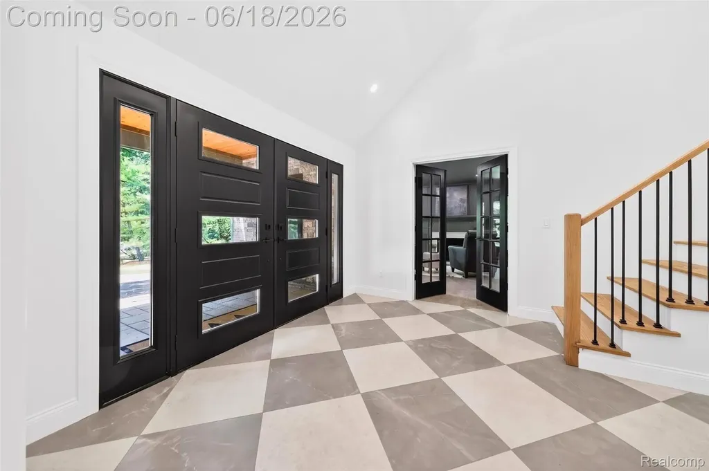 1366 Conge Drive Bloomfield Charter Township MI 48304