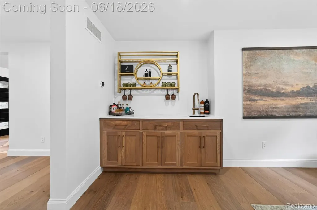 1366 Conge Drive Bloomfield Charter Township MI 48304