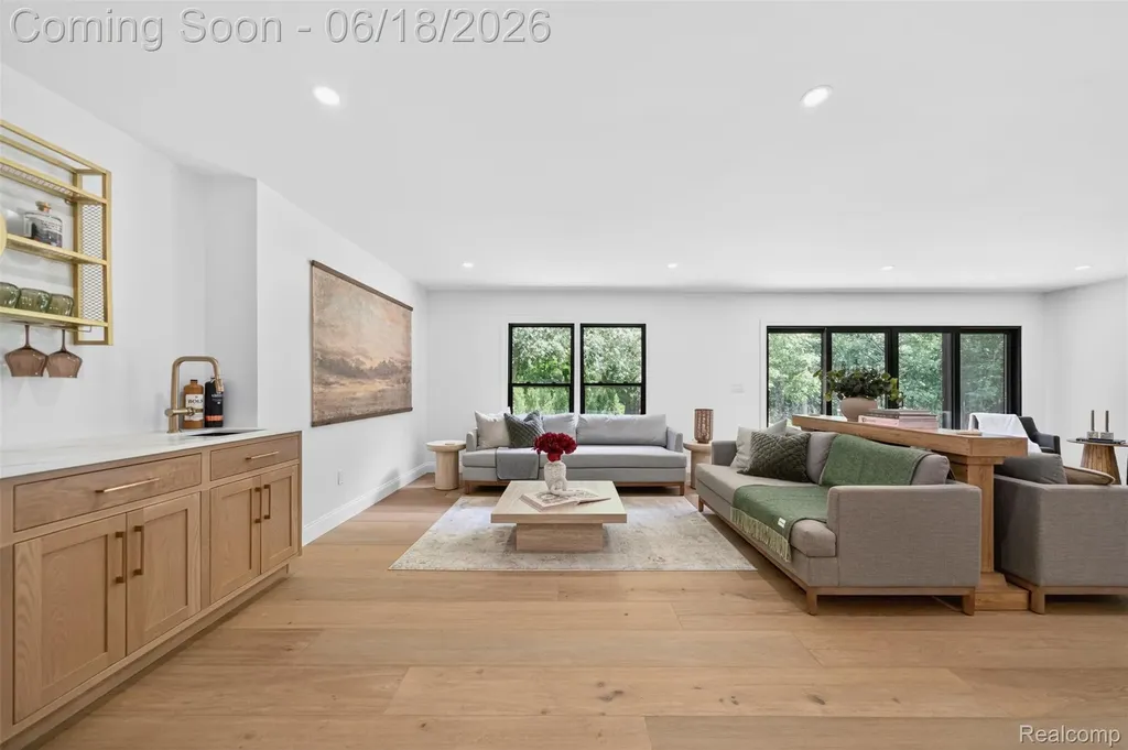1366 Conge Drive Bloomfield Charter Township MI 48304