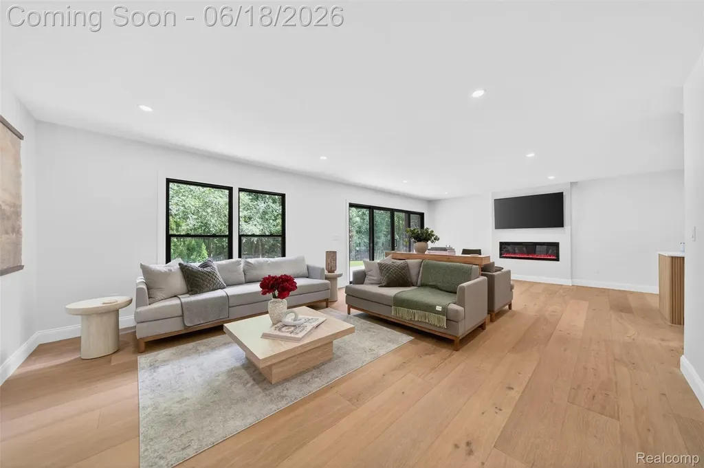 1366 Conge Drive Bloomfield Charter Township MI 48304