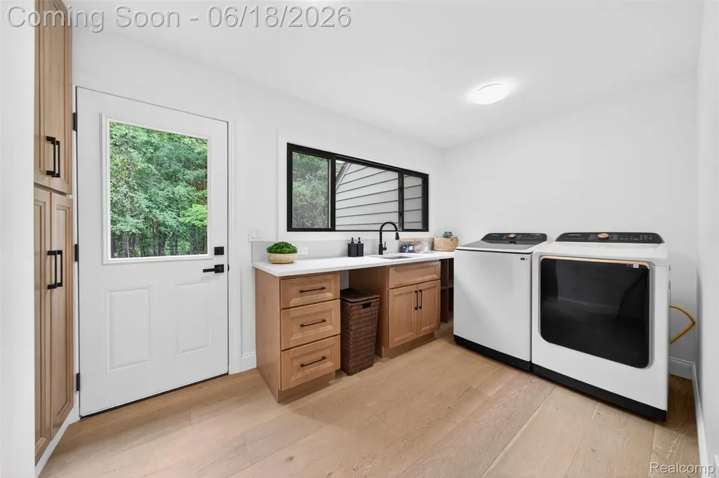 1366 Conge Drive Bloomfield Charter Township MI 48304