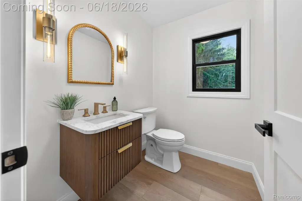 1366 Conge Drive Bloomfield Charter Township MI 48304
