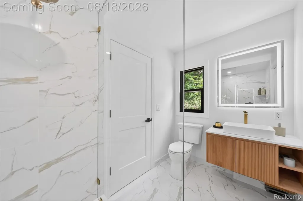 1366 Conge Drive Bloomfield Charter Township MI 48304