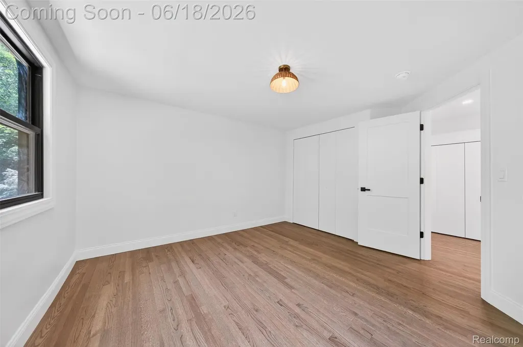 1366 Conge Drive Bloomfield Charter Township MI 48304
