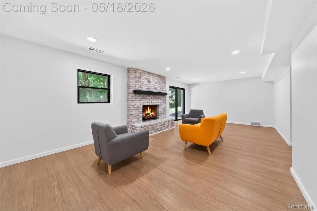 1366 Conge Drive Bloomfield Charter Township MI 48304