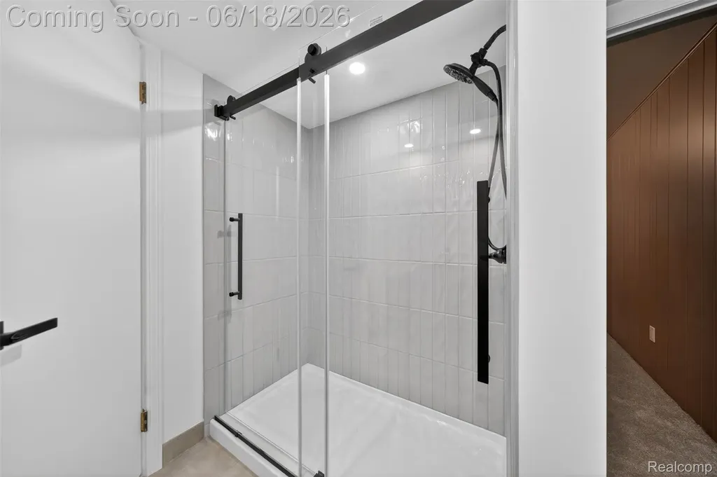 1366 Conge Drive Bloomfield Charter Township MI 48304