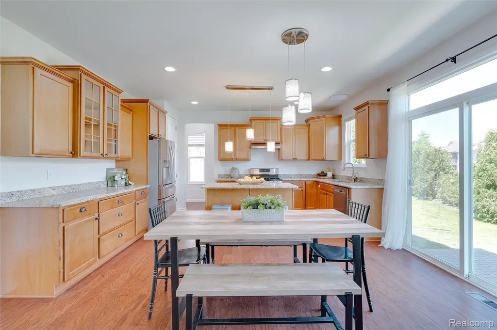 28386 Cottage Lane Lyon Charter Township MI 48165