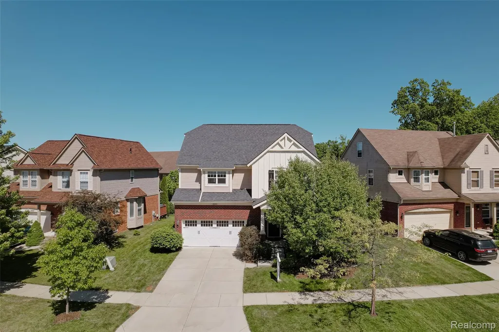 28386 Cottage Lane Lyon Charter Township MI 48165