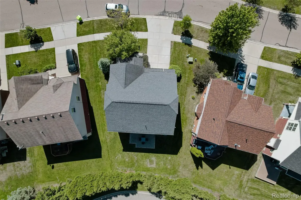 28386 Cottage Lane Lyon Charter Township MI 48165