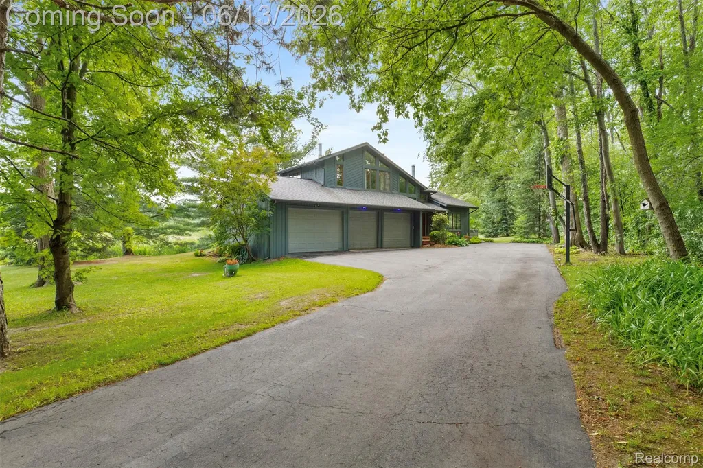 6186 Crane Road Pittsfield Charter Township MI 48197