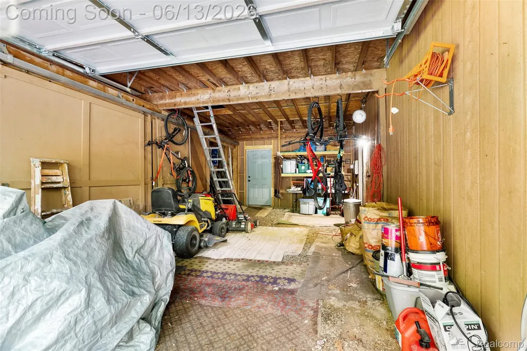 6186 Crane Road Pittsfield Charter Township MI 48197