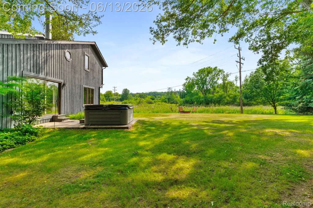 6186 Crane Road Pittsfield Charter Township MI 48197