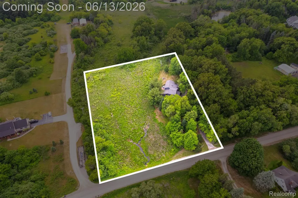 6186 Crane Road Pittsfield Charter Township MI 48197