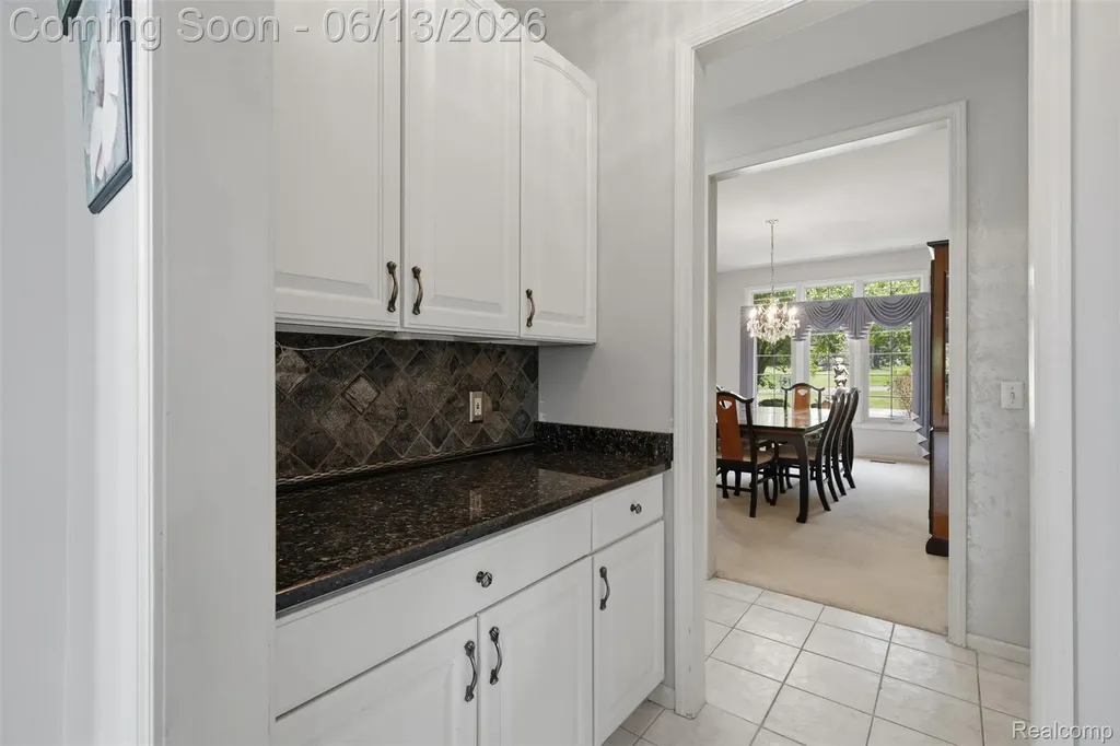2935 Ivy Hill Drive Commerce Charter Township MI 48382
